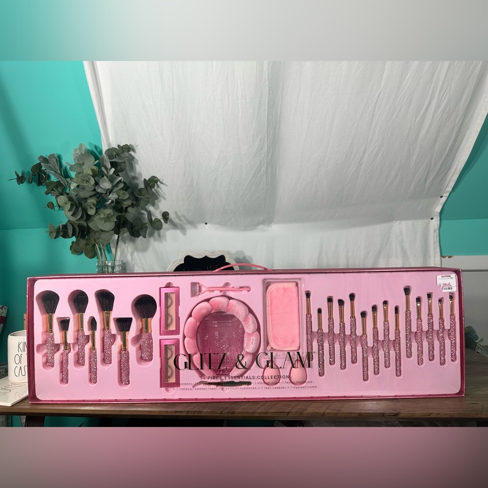 Glitz & Glam Pink Makeup Brush Set